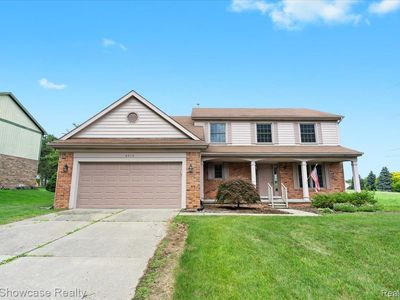 6416 Golf View Dr, Clarkston, MI, 48346