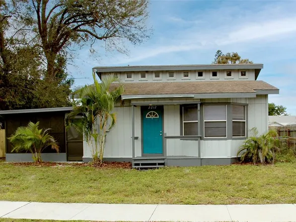 2212 5th St E, Bradenton, FL 34208