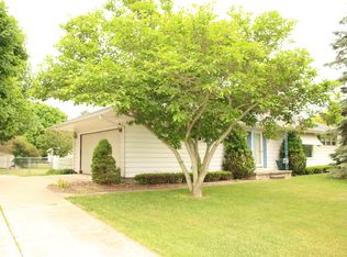 4231 Huntington Dr, Jackson, MI 49203