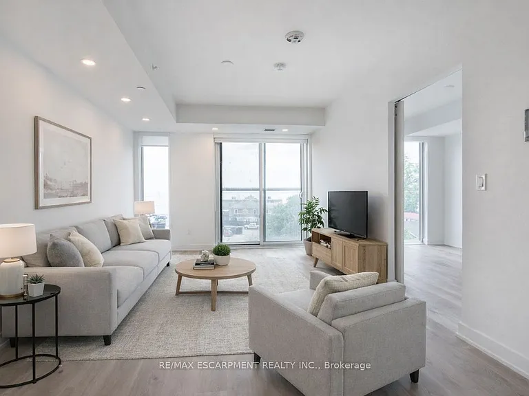 370 Martha St #309 — Photo 19