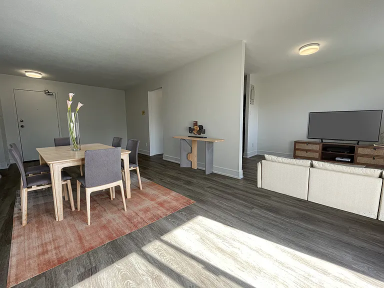 139 Christopher Dr #205 — Photo 5