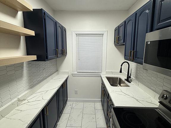 2nd image of 19 Daniel Ave Floor 1