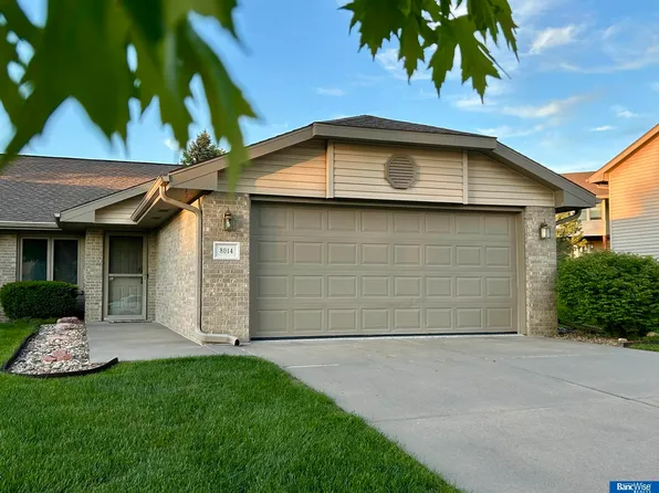 8014 Arrow Ridge Rd, Lincoln, NE 68506