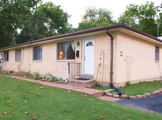 3901 Wright Ave, Saint Ann, MO 63074