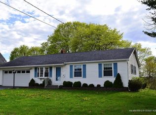 25 Beals Ave, Ellsworth, ME 04605