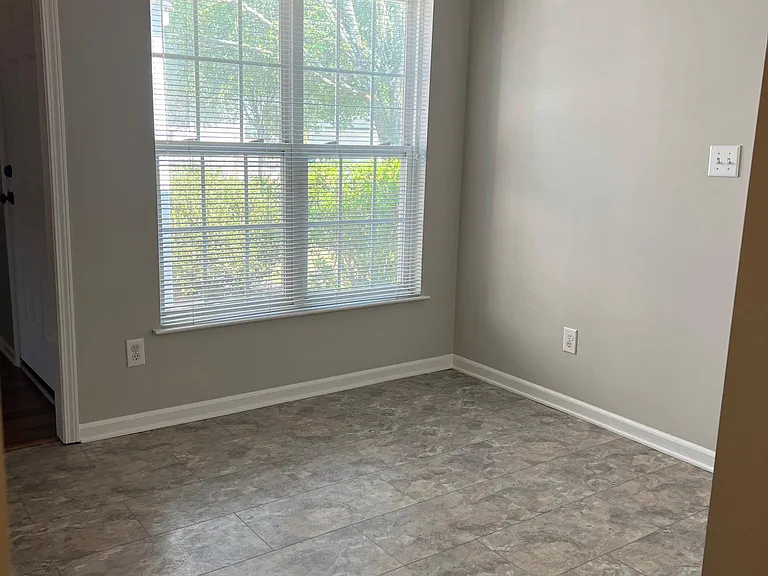 7414 Sparkleberry Dr — Photo 37