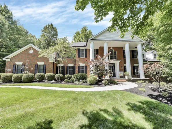 326 Meadow Oaks Trl, Medina, OH 44256