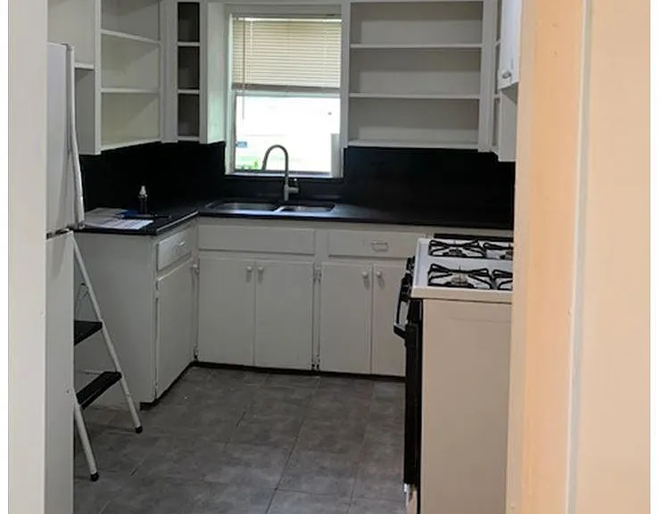 4736 S 27th West Ave — Photo 3