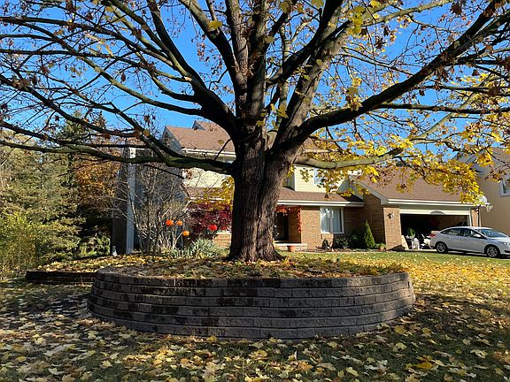 5th image of 8244 Woodspur Dr