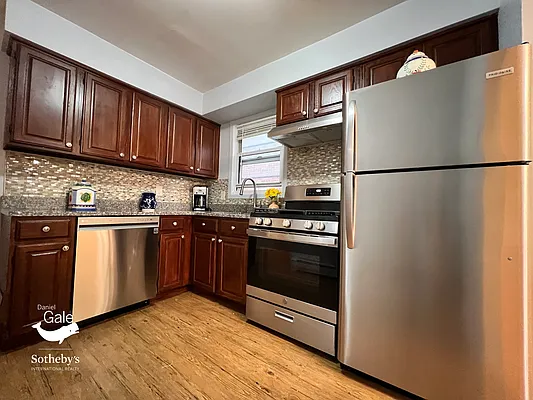 Rented by Daniel Gale Sotheby's International Realty | media 22