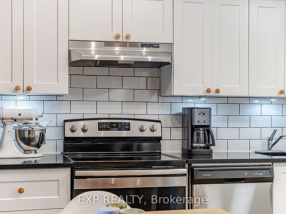 3rd image of 60 Heintzman St #1030