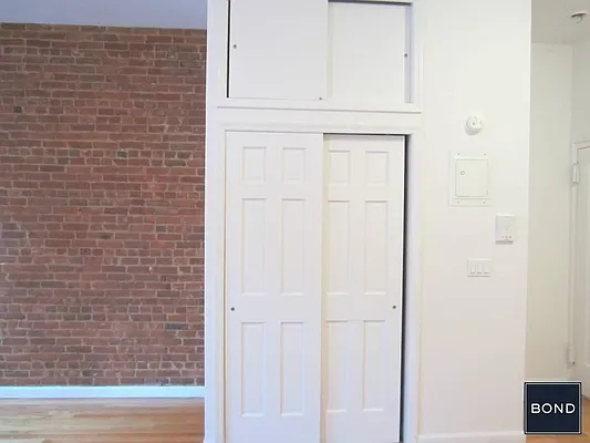 Rented by Bond New York | media 12