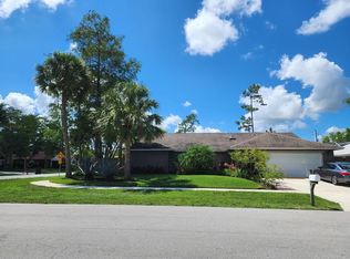 14313 Flora Ln, Wellington, FL 33414