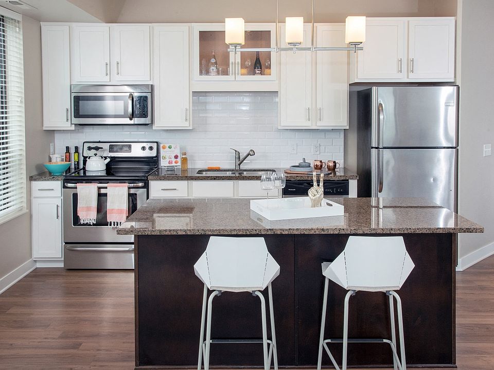 MartinBlu Apartment Rentals Eden Prairie, MN Zillow
