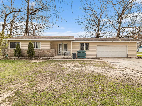 7960 S Michigan Ave, Rothbury, MI 49452