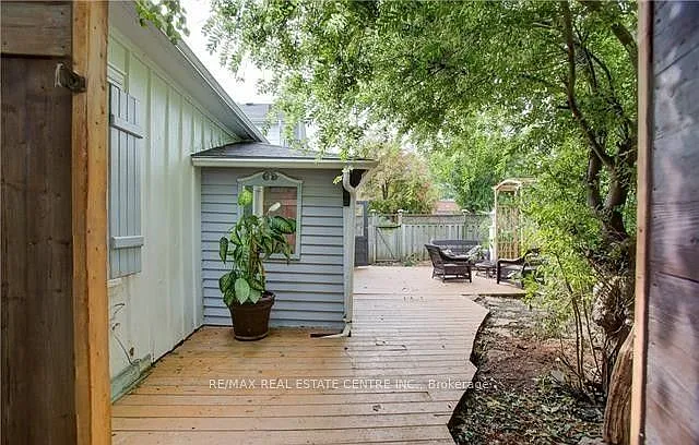 134 Kitchener Rd — Photo 6
