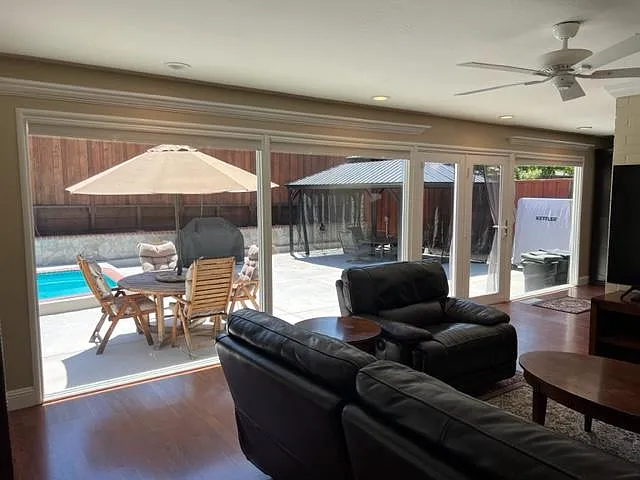 553 Bonita Ave — Photo 3