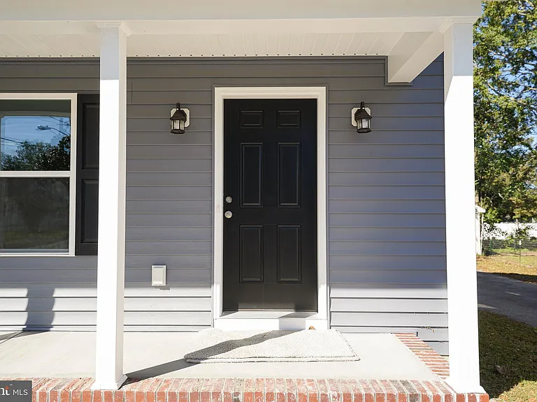 621 Cedar St — Photo 7