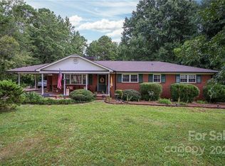 2271 Country Club Rd, Lincolnton, NC 28092