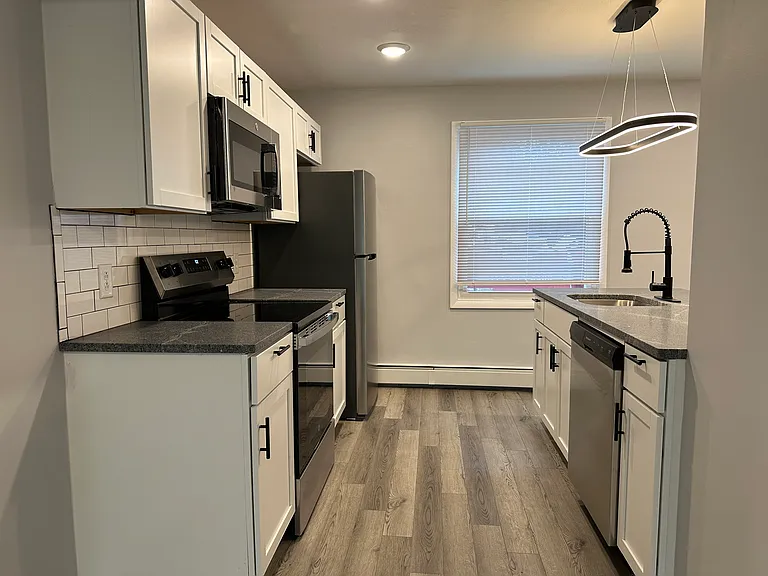 116 Blossom Rd #4 — Photo 9