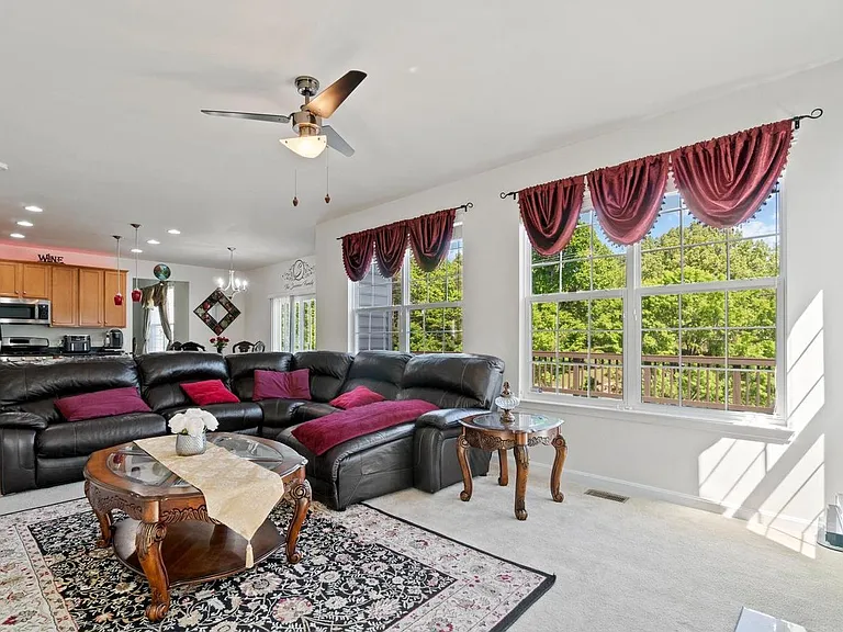 80 Sanctuary Ln — Photo 8