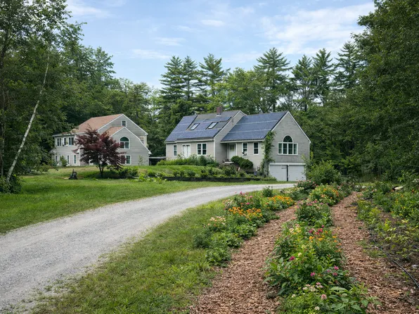 44 Chase Rd, South Hampton, NH 03827