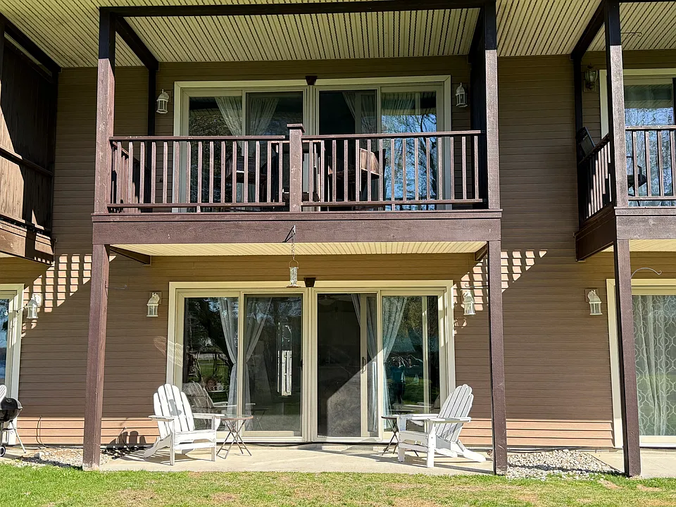 317 N Lake St #4