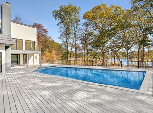 12 Plume Grass Way, Westhampton, NY 11977