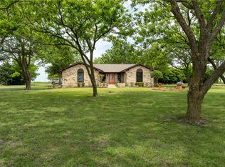 1790 Hackberry Rd, Van Alstyne, TX 75495