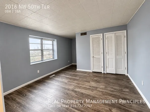 2016 NW 50th Ter, Kansas City, MO 64151