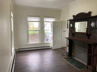 38 Talbot Ave #B, Rockland, ME 04841