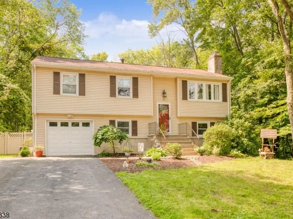 15 Schofield Rd, West Milford Twp., NJ 07480