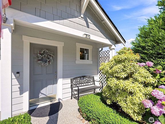 2nd image of 1822 73rd Avenue SE
