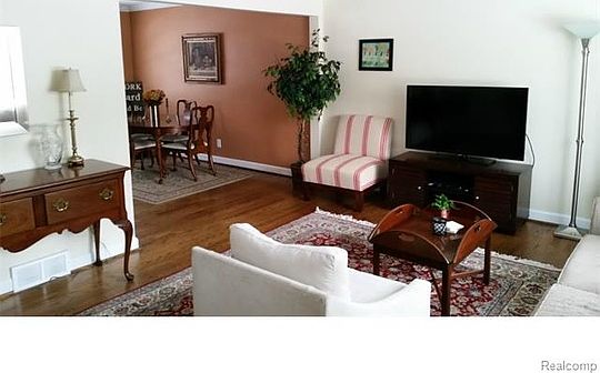 4th image of 763 N Old Woodward Ave #A