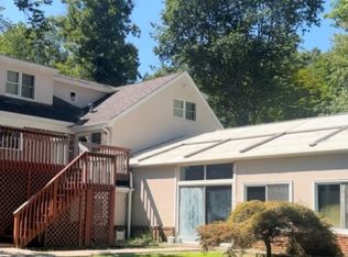 14 High Tor Dr, Watchung, NJ 07069