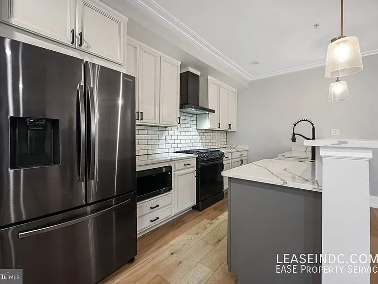 1317 Randolph St NW #1 — Photo 7