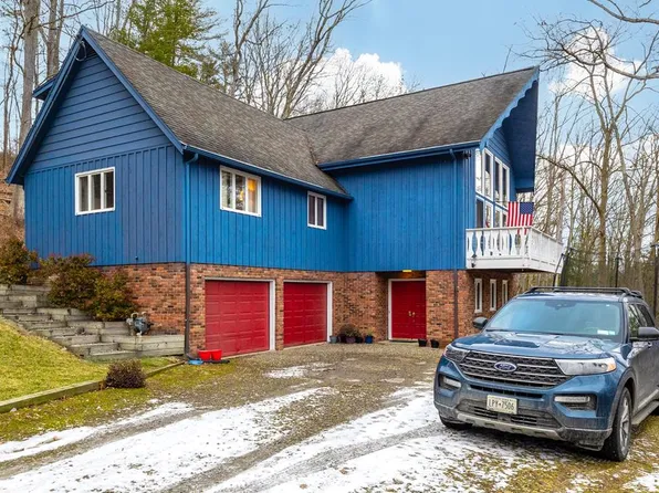 20 Fox Ln E, Painted Post, NY 14870