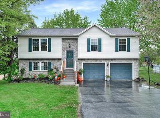 3945 Sprenkle Ln, York, PA 17408