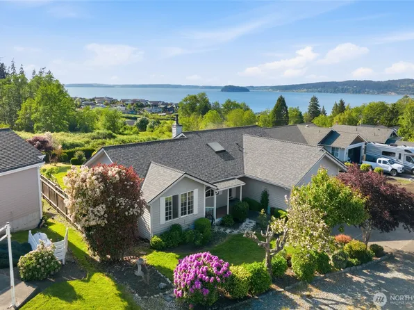 752 Sandstone Lane, Camano Island, WA 98282