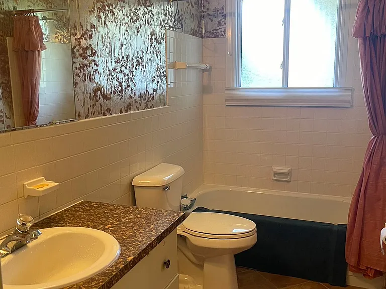 34 Benson Cres — Photo 16