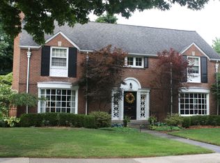 1031 Harvard Rd, Grosse Pointe, MI 48230