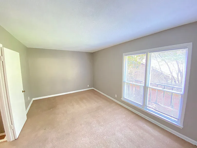 3367 Clarke Rd — Photo 10