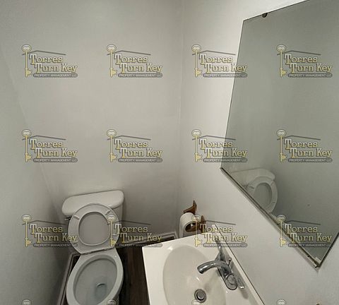 3rd image of 101-103 4th St