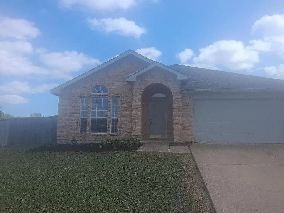 6001 Garden View Dr