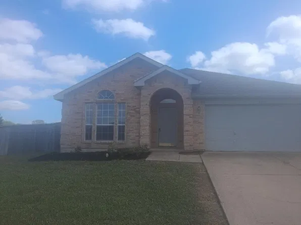 6001 Garden View Dr, Arlington, TX 76018