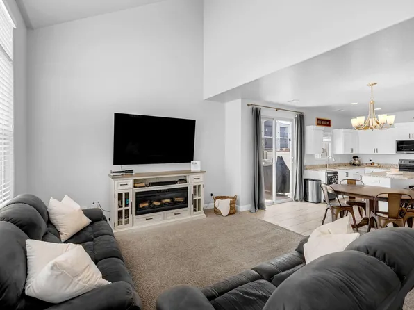 150 N 1100 E Unit 63, Washington, UT 84780