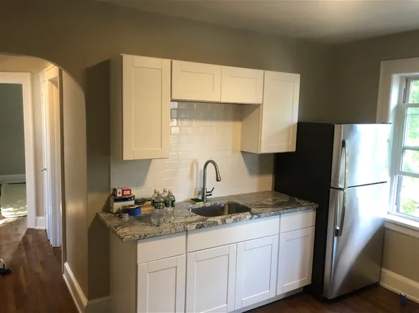 24 Circular Ave APT 3A, Bridgeport, CT 06605