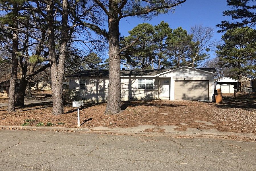 1st image of 2401 Willow St