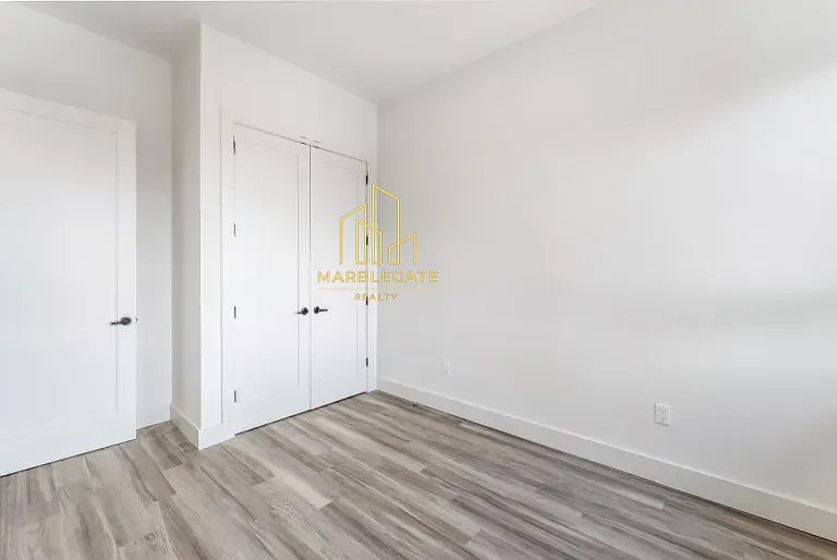 55-56 Washington St #77H — Photo 9