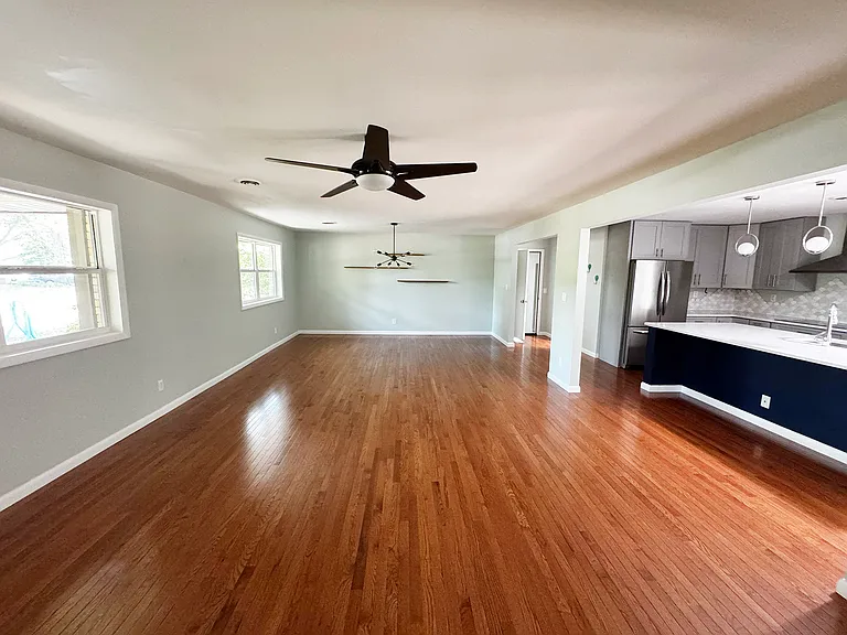 118 Green Meadows Dr — Photo 2